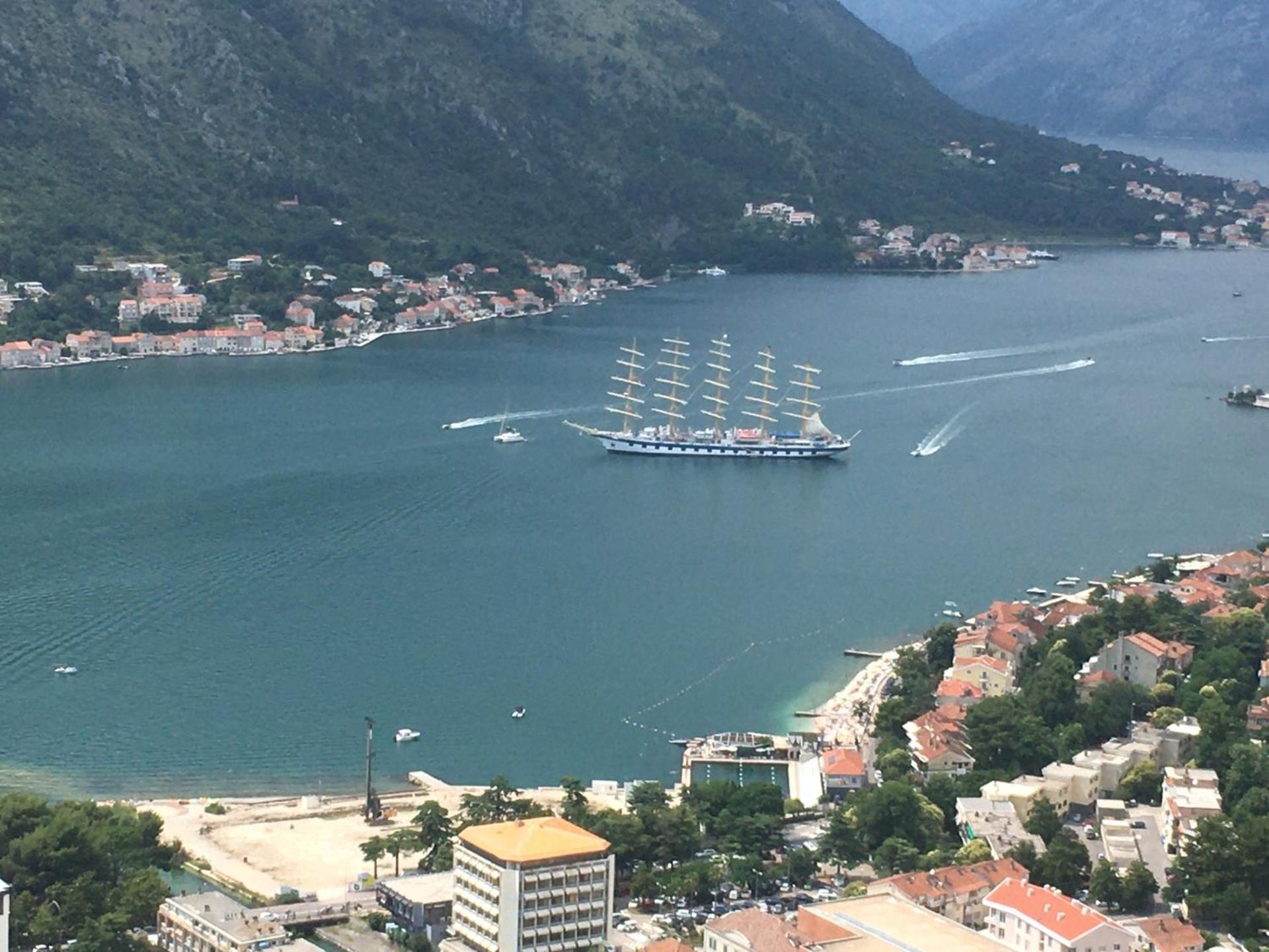 Charming Apartment In Kotor Exterior photo